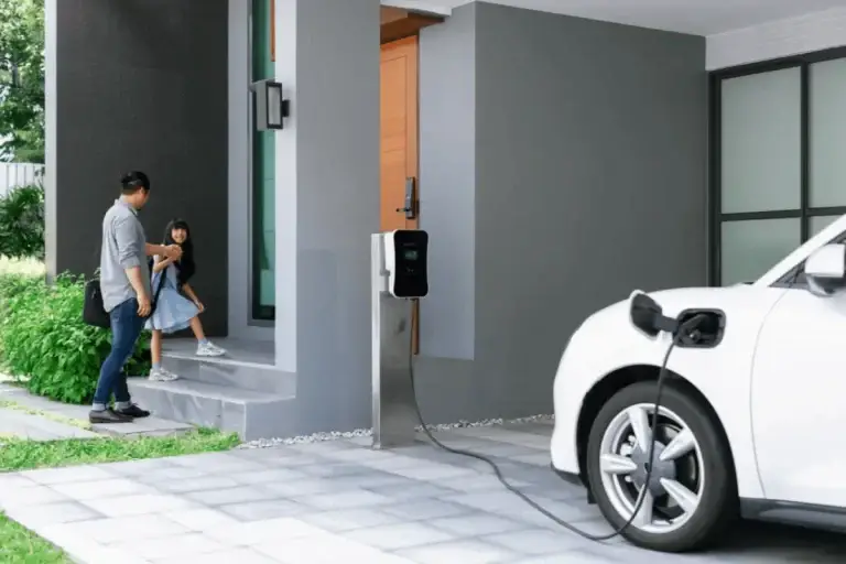Article de blog 'Remboursement des frais de recharge a domicile _ ce quil faut savoir' cover image